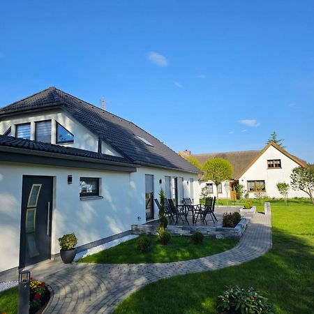 Haus Am Bodden Leilighet Fuhlendorf  Eksteriør bilde